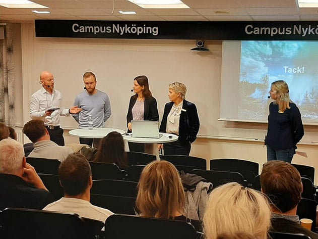 från vänster, vår räddningschef Patrik Kullman, Marcus Wallén inre befäl på Samhällsskydd Mellersta Skaraborg, Sandra Danielsson brand- och riskhanteringsingenjör på MSB och Hillevi Engström förbundsdirektör Södertörns brandförsvarsförbund.